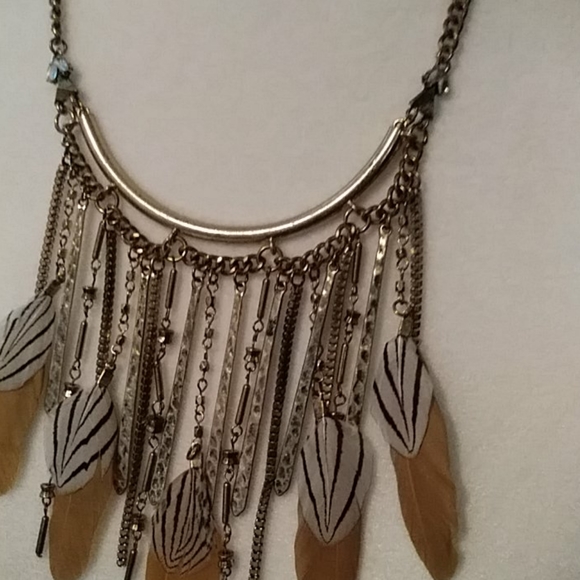 Gold Feather Necklace - Picture 2 of 4